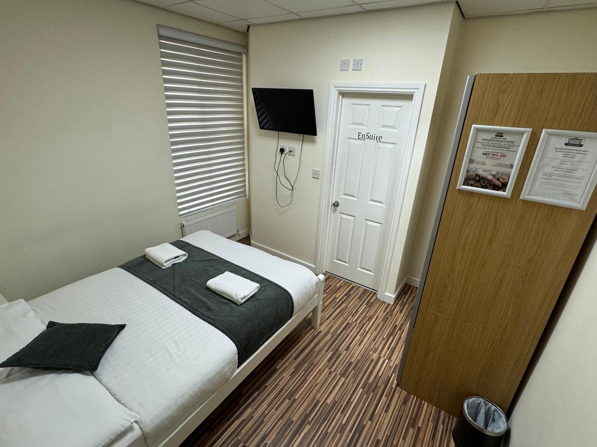 Hotel Namaste Palace 3*